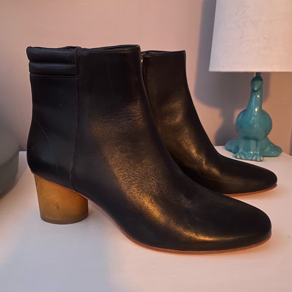 Bernardo Izabella Black ankle boots